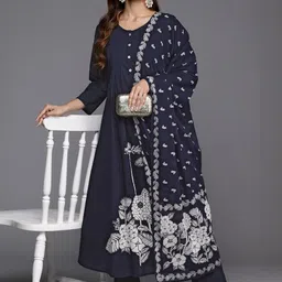 KSUT Women Floral Printed Regular Kurta with Trousers & Dupatta-image-9