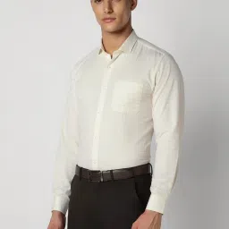 Peter England White Slim Fit Checks Shirt image 3