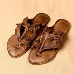 Kalapuri Women's Brown Kolhapuri Sandals-image-14