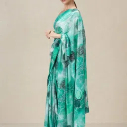 navyasa by liva Green Printed Saree With Unstitched Blouse image 3