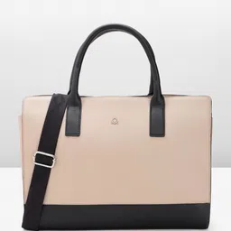 United Colors of Benetton Solid Handheld Bag-picture-36