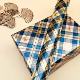 The Big Trove Check Design Wedding Paper Gift Wrapping Sheet (Pack Of 10) image 3