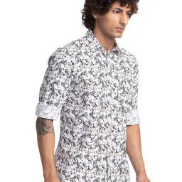 Parx Black & White Slim Fit Printed Shirt image 3