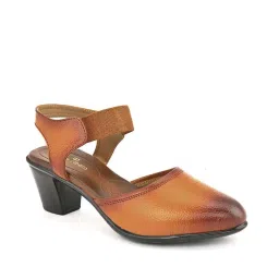 Pelle Albero Women's Tan Ankle Strap Sandals image 3