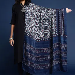 Taavi Ethnic Motifs Printed Block Print Dupatta image 3