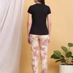 Sweet Dreams Black Cotton Regular Fit Printed Pyjama Set image 2