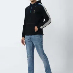 Van Heusen Sport Black Regular Fit Colour Block Hooded Sweatshirts image 5