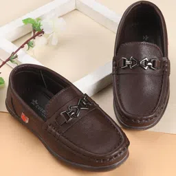 Cute Walk by Babyhug Slip On Formal & Party Wear Shoes with Applique - Dark Brown image 1
