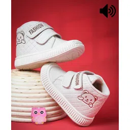 KATS Bear Patch Detailed Anti Skid LED Musical Shoes - Cream-picture-11