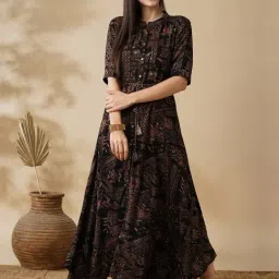 Globus Black Floral Print Maxi Dress-image-8