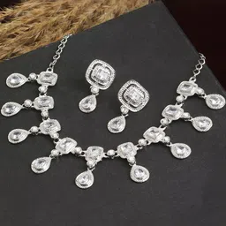 VATSALYA creation Rhodium-Plated Alloy Artificial Stones Statement Necklace image 2