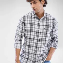 Spykar White Slim Fit Checks Shirt-picture-10