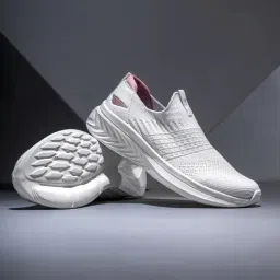 Red Tape Women's White Running Shoes-picture-11