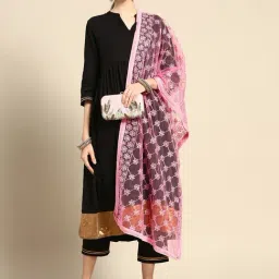 Saadgi Pink Embroidered Dupatta-image-84