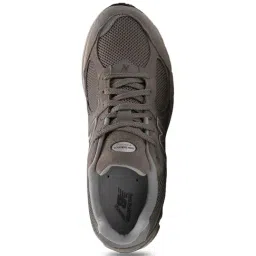 New Balance Men's 2002 Grey Running Shoes image 3