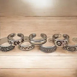 OOMPH Oxidized Silver Bohemian Toe Rings Pack of 7-image-37
