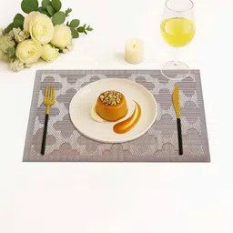 LUXEHOME INTERNATIONAL Brown & White 6 Pieces Textured Anti-Skid Table Placemats image 4