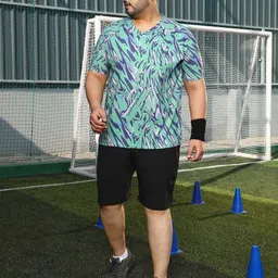 Instafab Plus Men Abstract Printed V-Neck Activewear T-shirt image 3