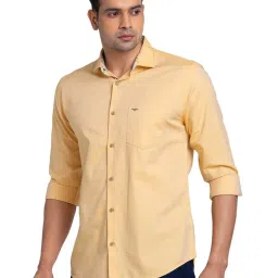 Park Avenue Yellow Cotton Slim Fit Shirt image 3