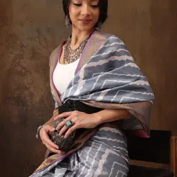 Silk Land Grey Silk Printed Saree With Unstitched Blouse image 3