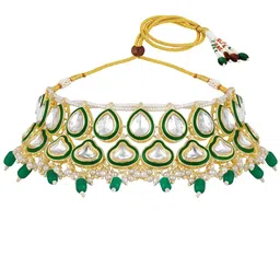 Peora Gold-Plated Kundan-Studded & Beaded Jewellery Set image 3