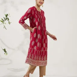 Daali Maroon Printed A Line Kurta image 3