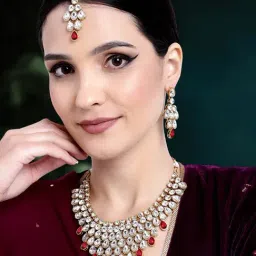 Peora Maroon Necklace with Earring & Maang Tikka Set image 2