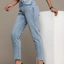 MANGO Women Mom Fit Heavy Fade Stretchable Jeans-image-5