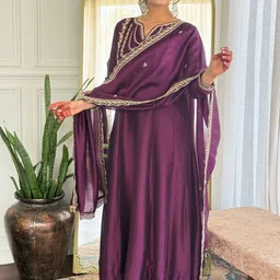 CaniBani Women Ethnic Motifs Embroidered Regular Thread Work Kurta with Trousers & With Dupatta image 3