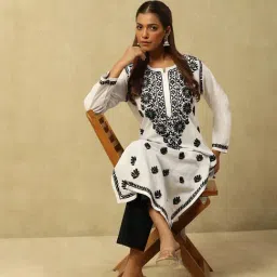 House Of Chikankari White Cotton Regular Fit Kurta image 5