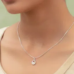 GIVA 925 Sterling Silver Pendant with Chain for Women image 2
