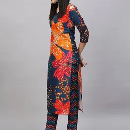 GoSriKi Floral Printed Straight Kurta with Trousers image 5