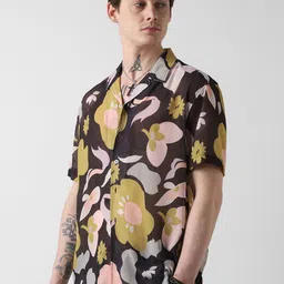 VASTRADO Men Classic Floral Opaque Printed Casual Shirt image 4