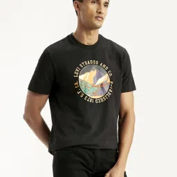 Levi's Black Cotton Regular Fit Printed T-Shirt image 3