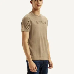 Levi's Brown Cotton Slim Fit Printed T-Shirt image 3