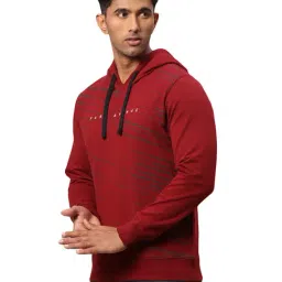 Park Avenue Red Slim Fit Printed Hooded Sweatshirt image 3