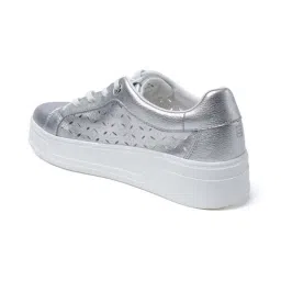 BAGATT Women's Piper Evo Silver Casual Sneakers image 5