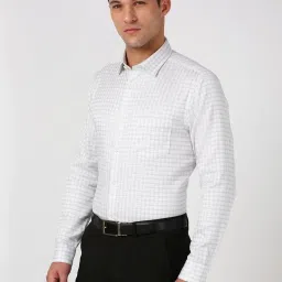 Peter England White Cotton Slim Fit Checks Shirt image 3
