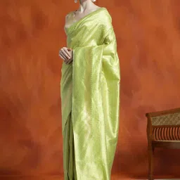 Jaipur Kurti Green Woven Saree With Unstitched Blouse image 3