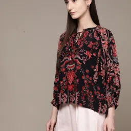 Label Ritu Kumar Black Printed Top image 3