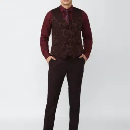 V Dot Maroon Skinny Fit Three Piece Suit image 3