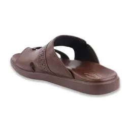 MediFeet Men's Brown Toe Ring Sandals image 5