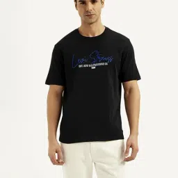 Levi's Black Cotton Regular Fit Printed T-Shirt-image-48