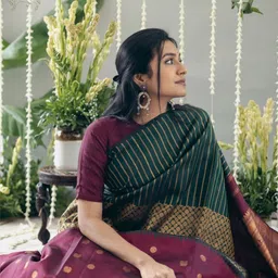 CANIZZARO Woven Design Zari Silk Blend Banarasi Saree image 4