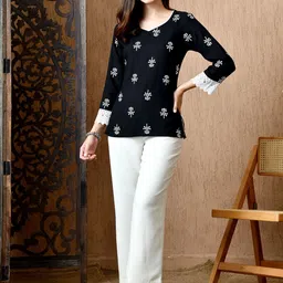 Anouk Rustic Floral Print Sweetheart Neck Top image 3