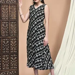 Shree Floral Printed A-Line Midi Dress image 2