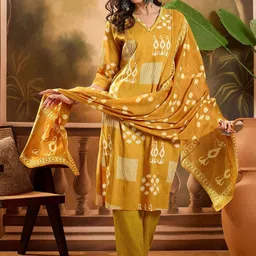 Vastramyaa Women Ethnic Motifs Printed Pure Cotton Kurta with Trousers & Dupatta-picture-28