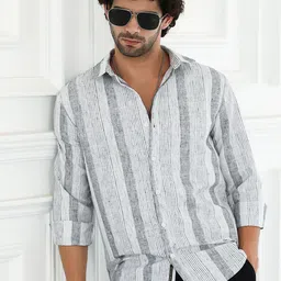 Campus Sutra Men Comfort Opaque Striped Casual Shirt-image-74