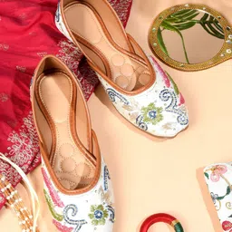 TRYME Women Printed Ethnic Ballerinas Flats-picture-25