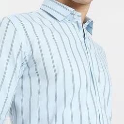 MARK & ALBERT Men Classic Slim Fit Spread Collar Vertical Striped Cotton Formal Shirt image 4
